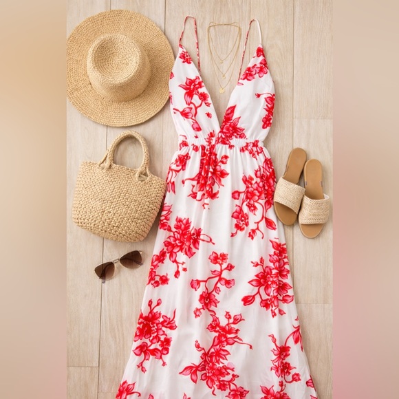 Sabo Skirt Dresses & Skirts - Sabo  Red Floral backless Maxi dress Deep V beach Vacation NWT